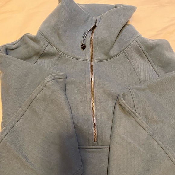 Lululemon Scuba Funnel Neck 1/2 Zip in Utility Blue Size M/L - Picture 2 of 4